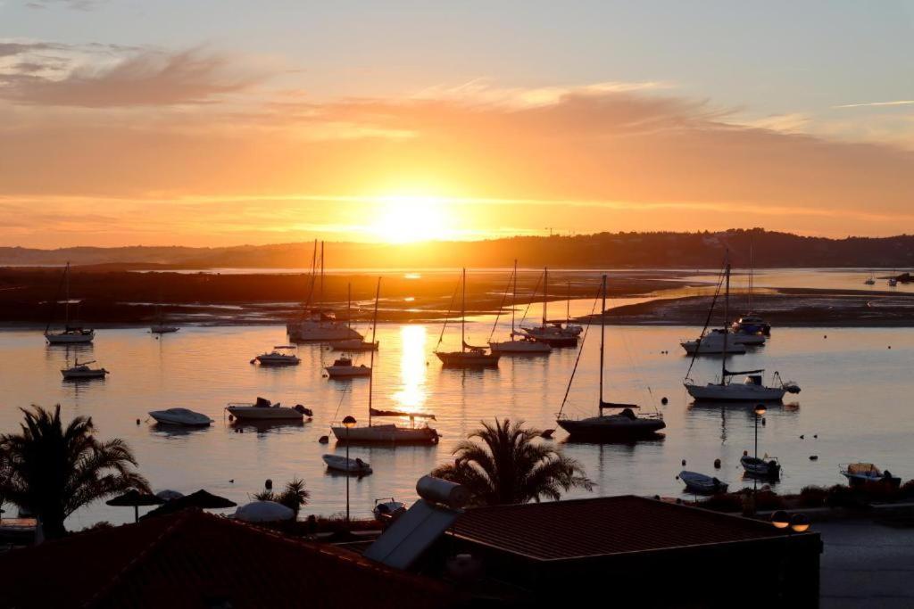 Homem De Ferro Alvor Buitenkant foto